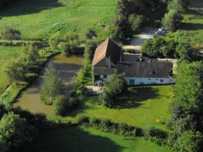 Bed and Breakfast Domaine De Varenne Saint-Amand-en-Puisaye Exterior foto